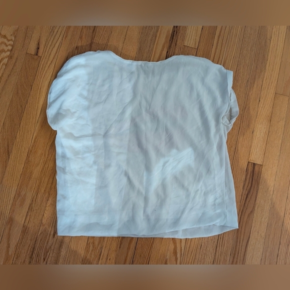 Zara White Tee with Pink Lip Design - Picture 4 of 5